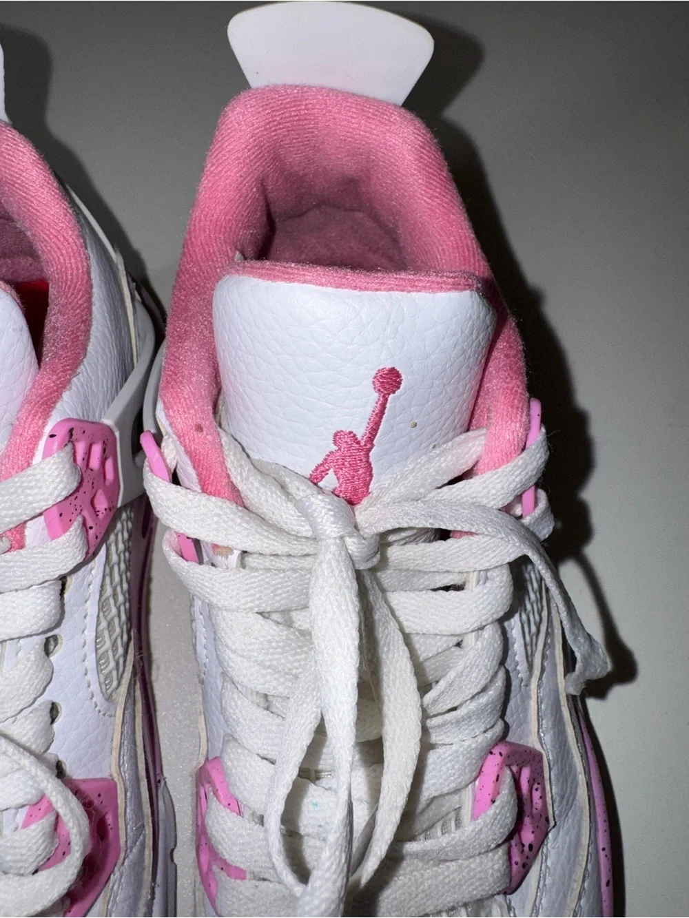 Air Jordan 4 Pink Retro- Pink Oreo